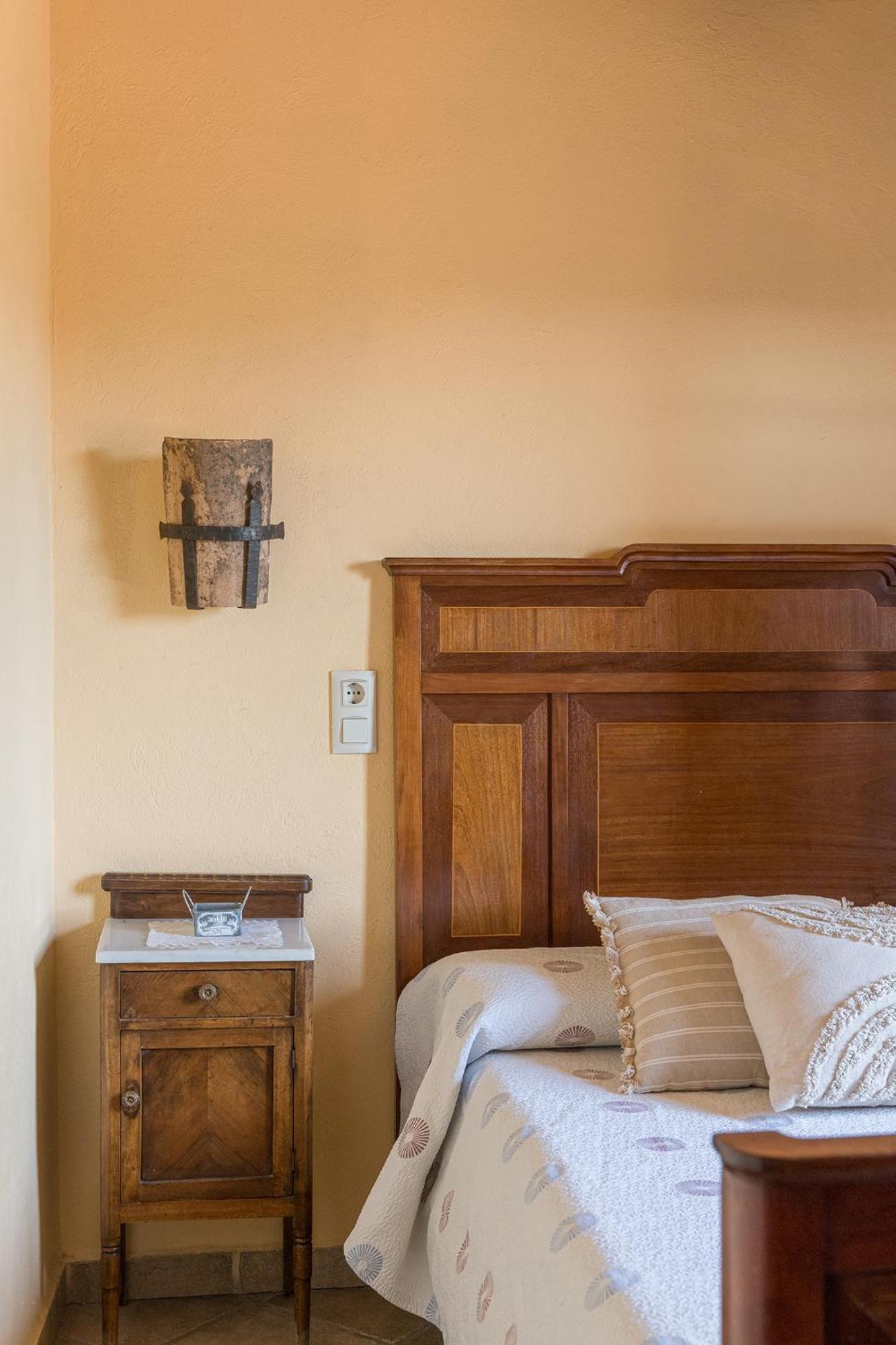 Cal Carulla Guest House L'Astor Bagian luar foto