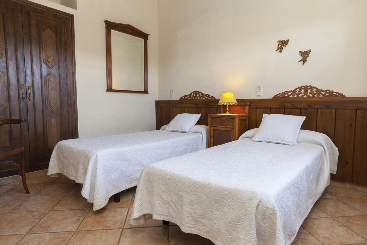 Cal Carulla Guest House L'Astor Bagian luar foto