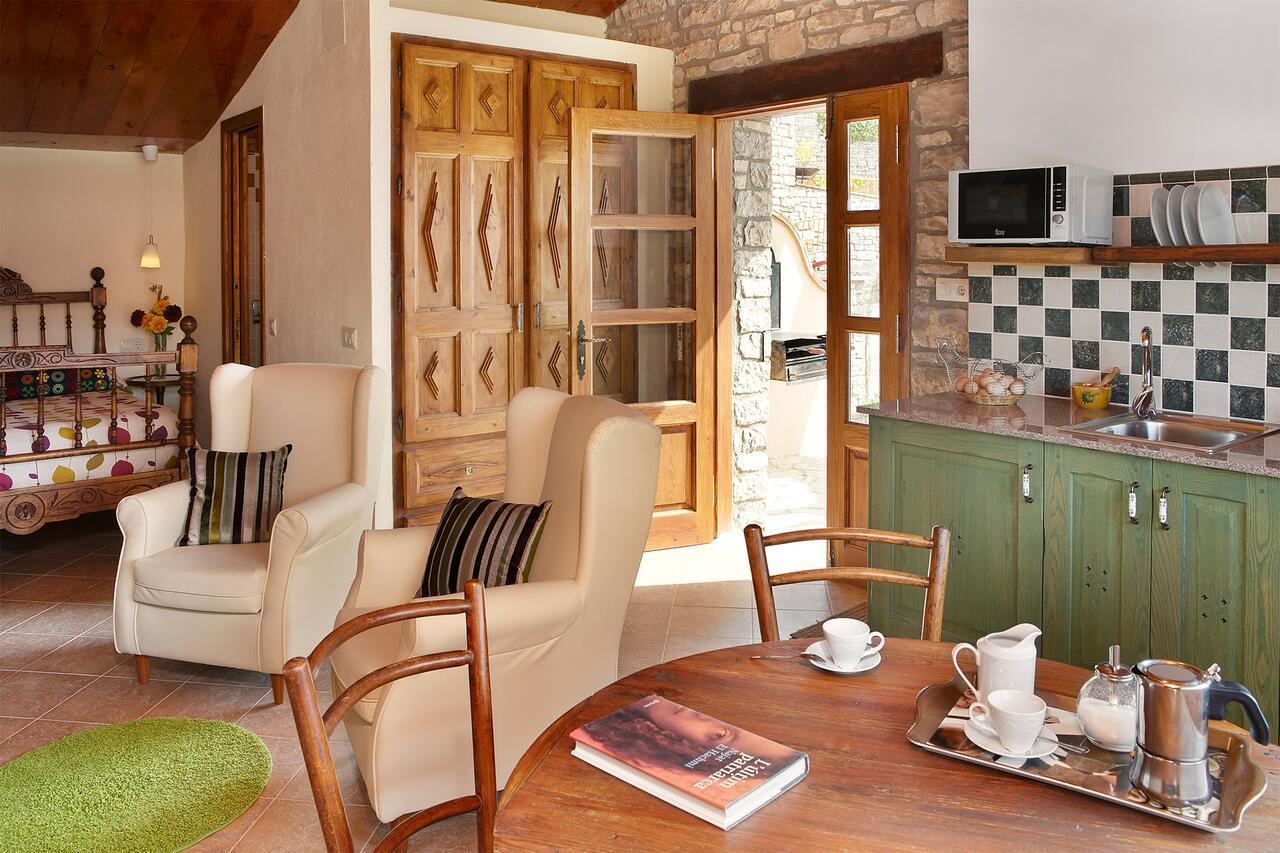 Cal Carulla Guest House L'Astor Bagian luar foto